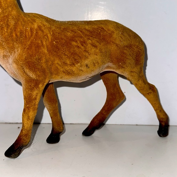Vintage Large Christmas Flocked Reindeer/Buck - Picture 4 of 7